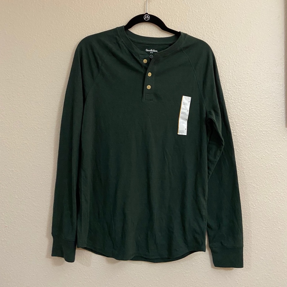 NWT Men’s Long Sleeve Tee